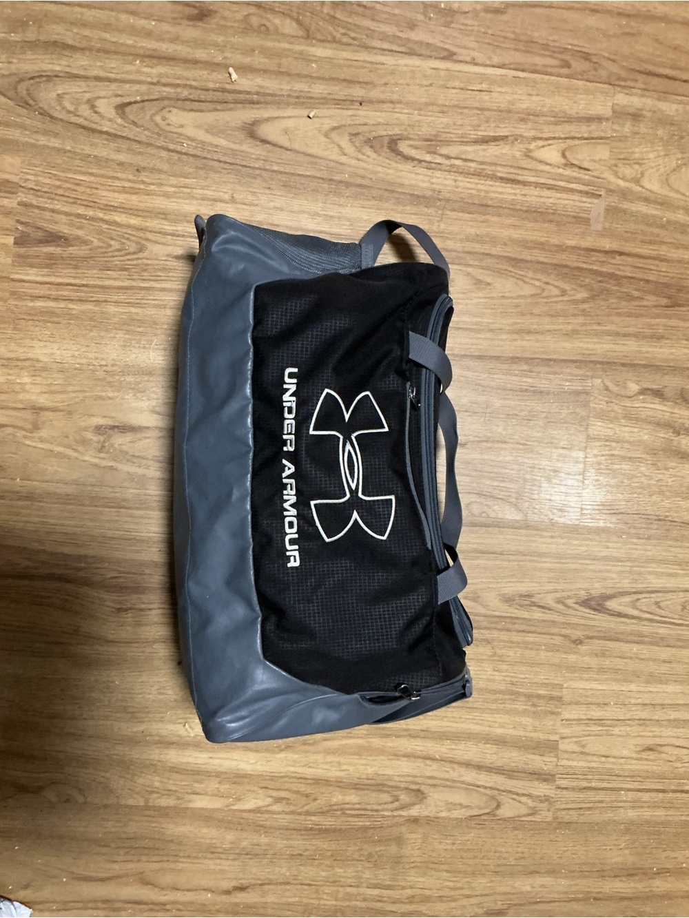 Under Armour Undeniable Black and Gray Duffel Gym Bag